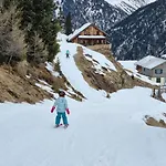 Σαλέ Almhuette Chrisanten Thaya *