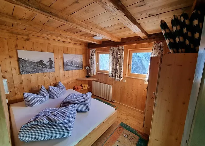 Almhuette Chrisanten Thaya Alpstuga *