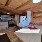 Almhuette Chrisanten Thaya Chalet *
